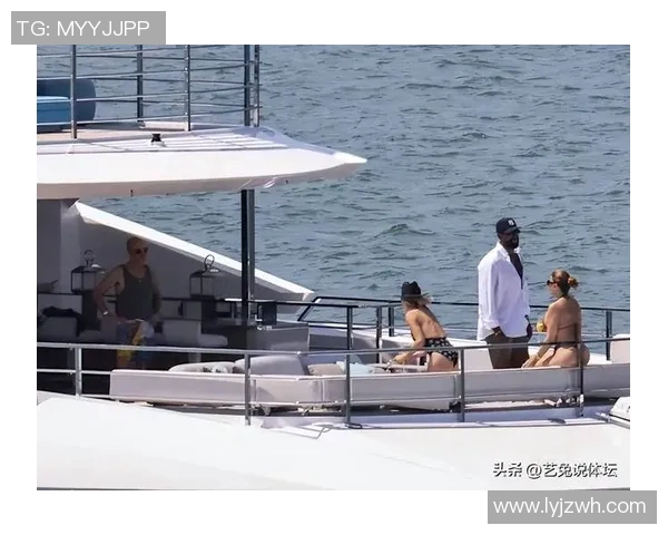 克莱晒照再秀恩爱！将心爱游艇以女友命名 联系稳定将谈婚论嫁？